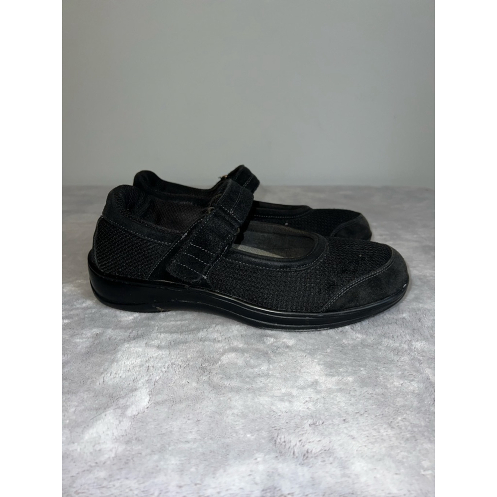 Women's Orthofeet Black Flats & Loafers Size 11